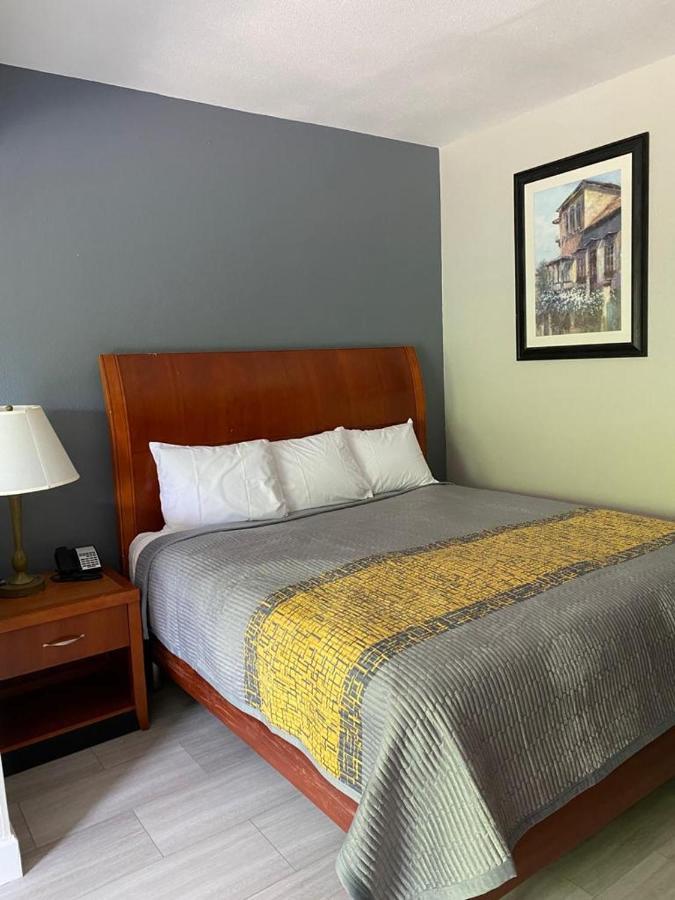American Way & Suites